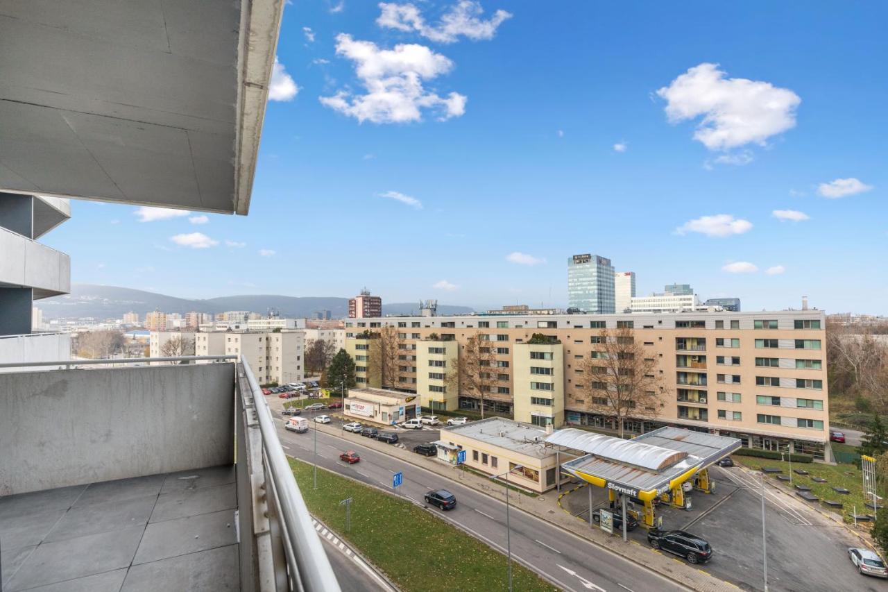 Lam Stadium 2 - Terrace Bratislava Exterior foto